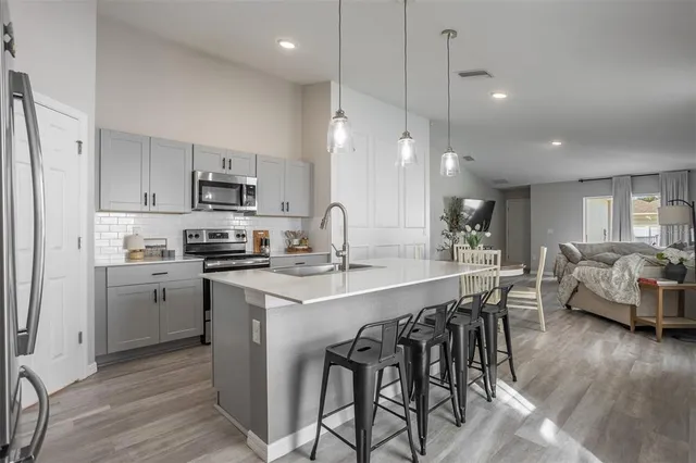 $381,000 | 12619 Hammock Park Drive, Riverview, FL 33579