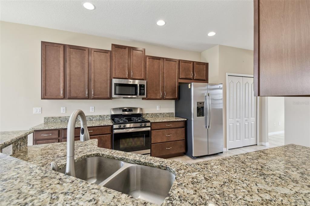 1028 Sadie Ridge Road Clermont, FL 34715 - Photo 18 of 76