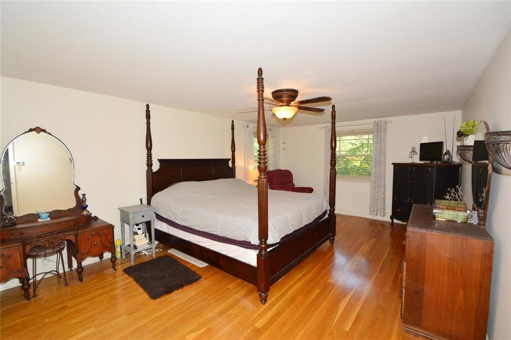 7230 Larkshall Road Indianapolis, IN 46250 - Photo 11 of 24 Gallery Image 11