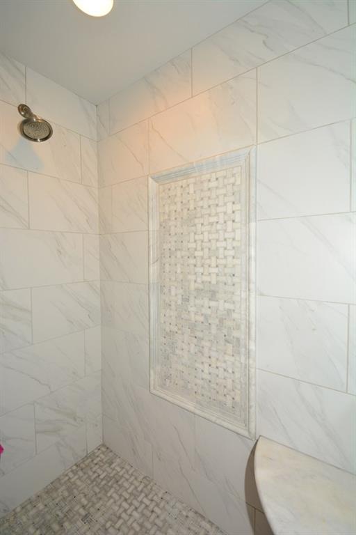 7230 Larkshall Road Indianapolis, IN 46250 - Photo 13 of 24 Gallery Image 13