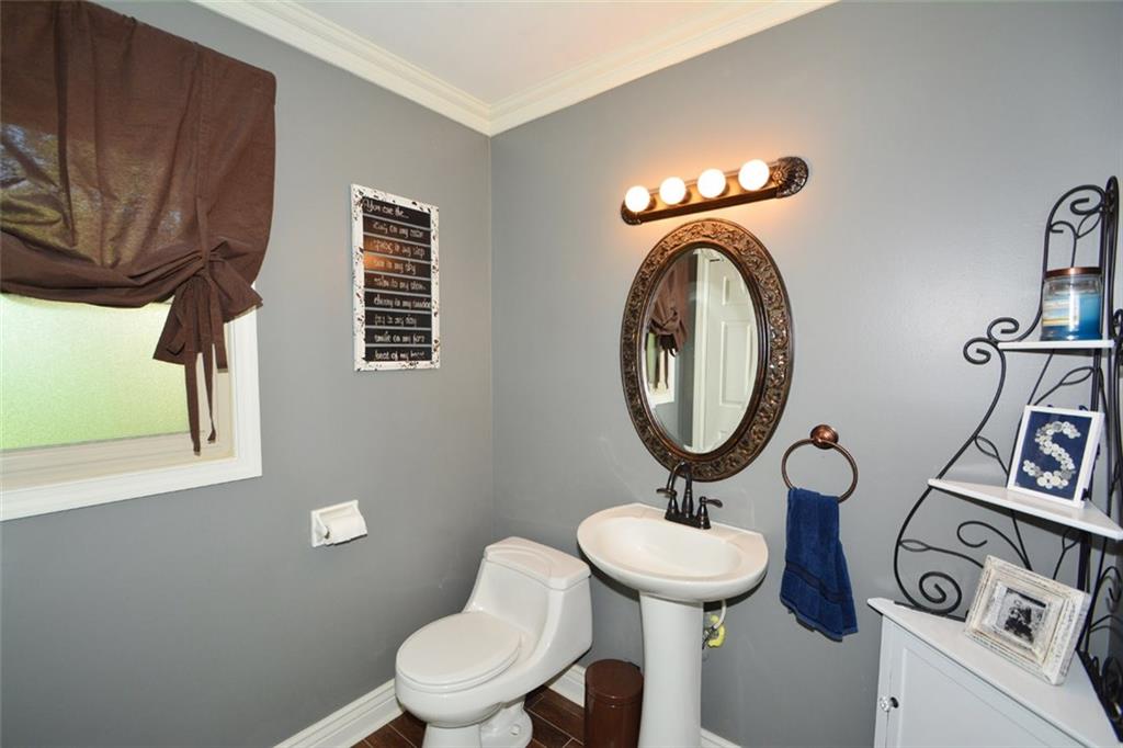 7230 Larkshall Road Indianapolis, IN 46250 - Photo 10 of 24 Gallery Image 10