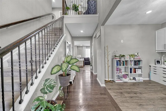 a view of entryway and hall