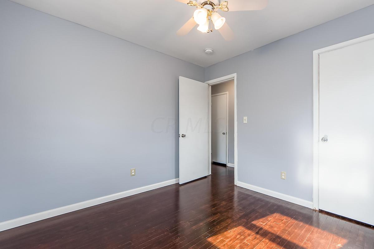2234 Bristol Road Columbus, OH 43221 - Photo 19 of 33