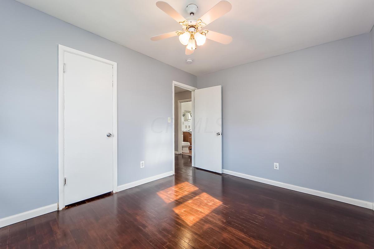 2234 Bristol Road Columbus, OH 43221 - Photo 21 of 33