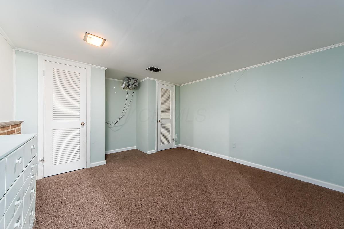 2234 Bristol Road Columbus, OH 43221 - Photo 26 of 33