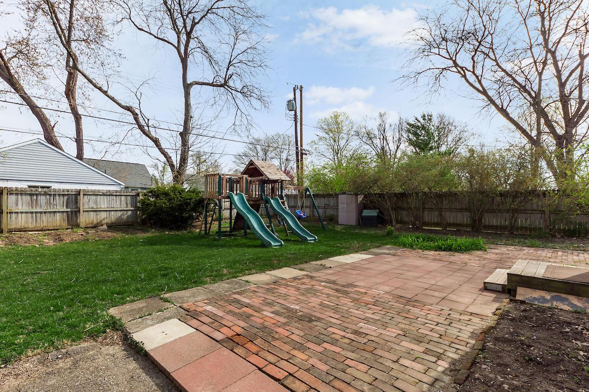 2234 Bristol Road Columbus, OH 43221 - Photo 29 of 33