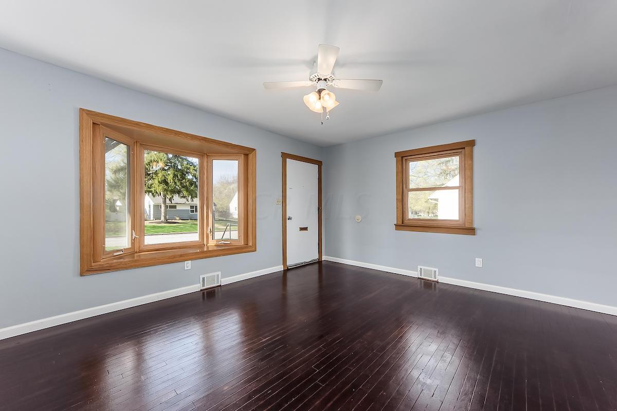 2234 Bristol Road Columbus, OH 43221 - Photo 6 of 33