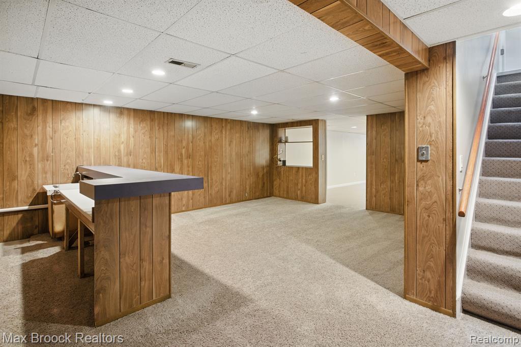 2232 Warrington Road Rochester Hills, MI 48307 - Photo 22 of 51