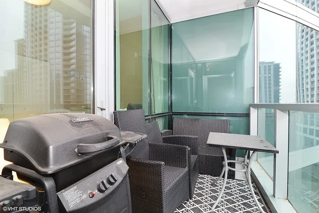 $3,300 | 1201 South Prairie Avenue, Unit 706, Chicago, IL 60605