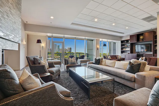 $3,300 | 1201 South Prairie Avenue, Unit 706, Chicago, IL 60605