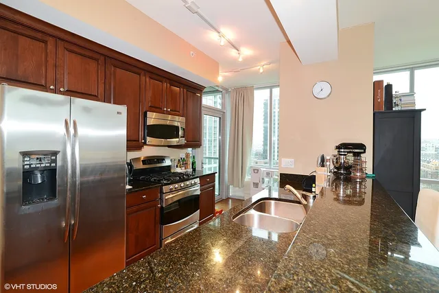 $3,300 | 1201 South Prairie Avenue, Unit 706, Chicago, IL 60605