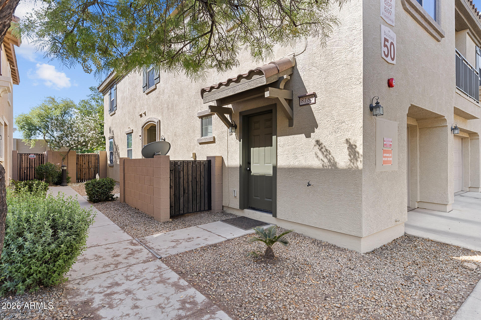 8189 West Groom Creek Road Phoenix, AZ 85043 - Photo 1 of 37 04