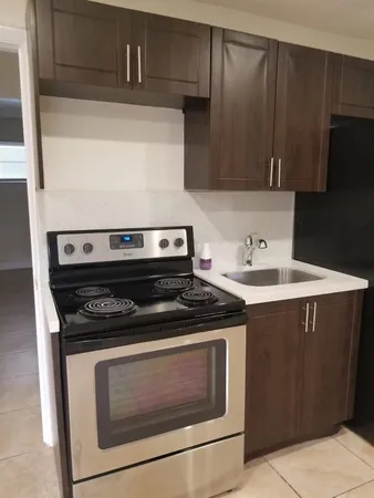 $1,575 | 1964 Northeast 172nd Street, Unit 5, North Miami Beach, FL 33162