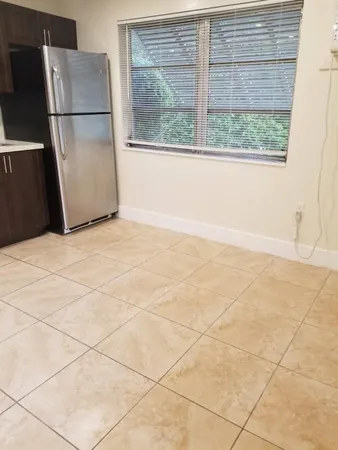 $1,575 | 1964 Northeast 172nd Street, Unit 5, North Miami Beach, FL 33162