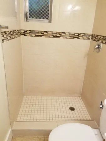 $1,575 | 1964 Northeast 172nd Street, Unit 5, North Miami Beach, FL 33162