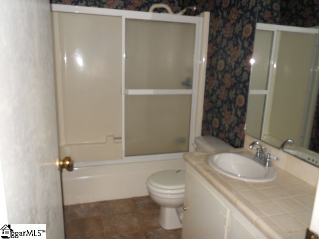 117 Mosley Road Simpsonville, SC 29680 - Photo 13 of 16 Gallery Image 13
