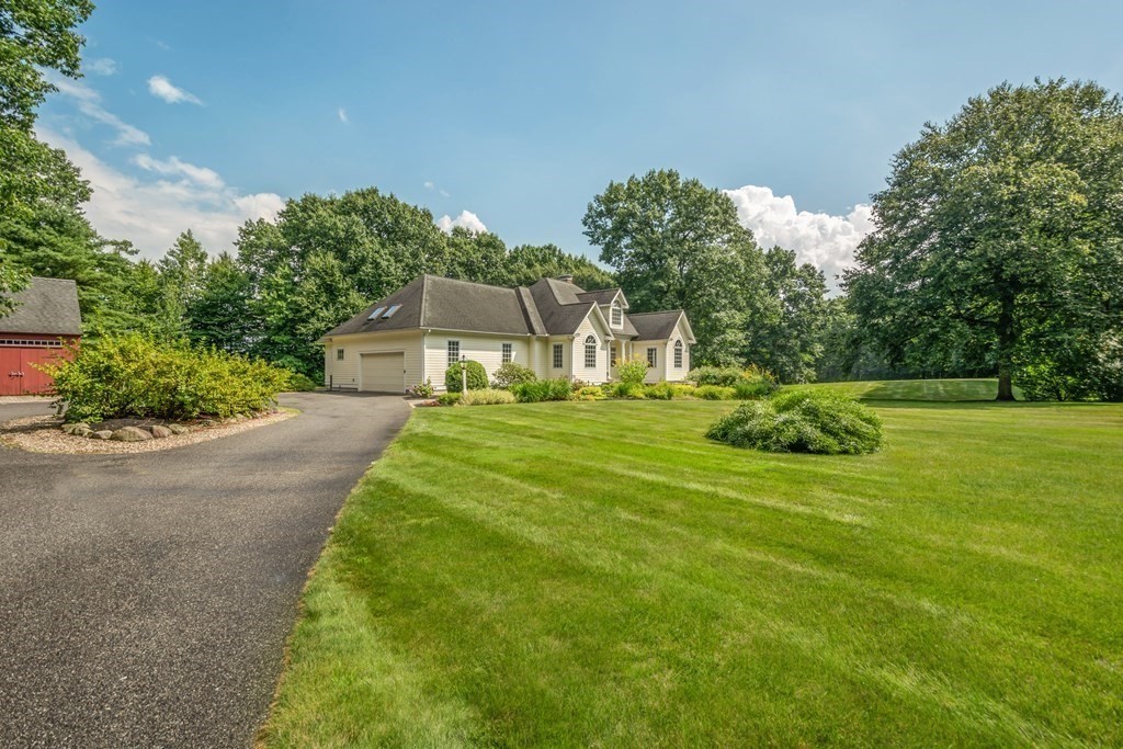 167 Bolton Road Harvard, MA 01451 - Photo 3 of 42 Gallery Image 3