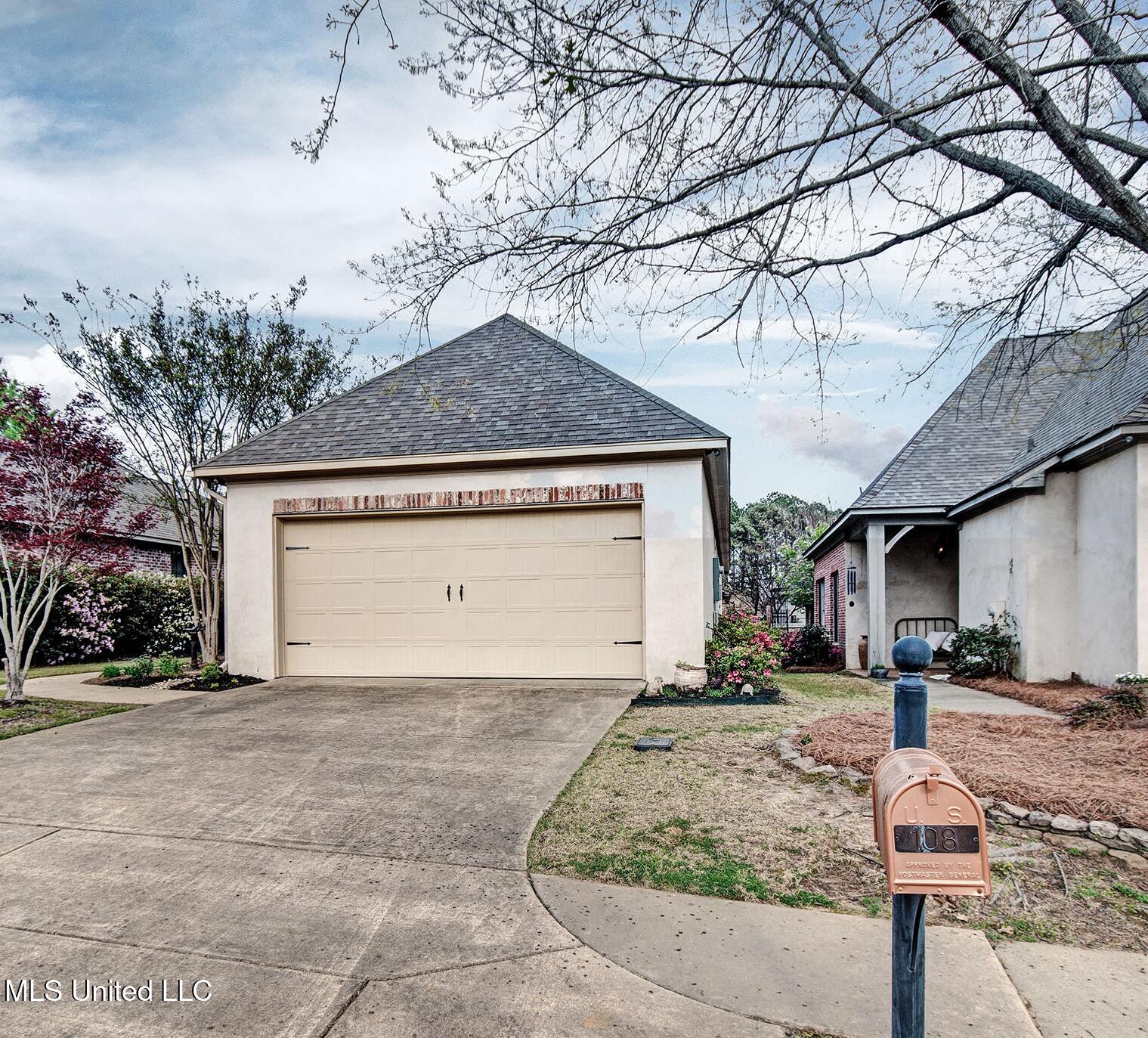 108 Bassett Lane Madison, MS 39110 - Photo 4 of 43 IMGP3482_3_4 (1)
