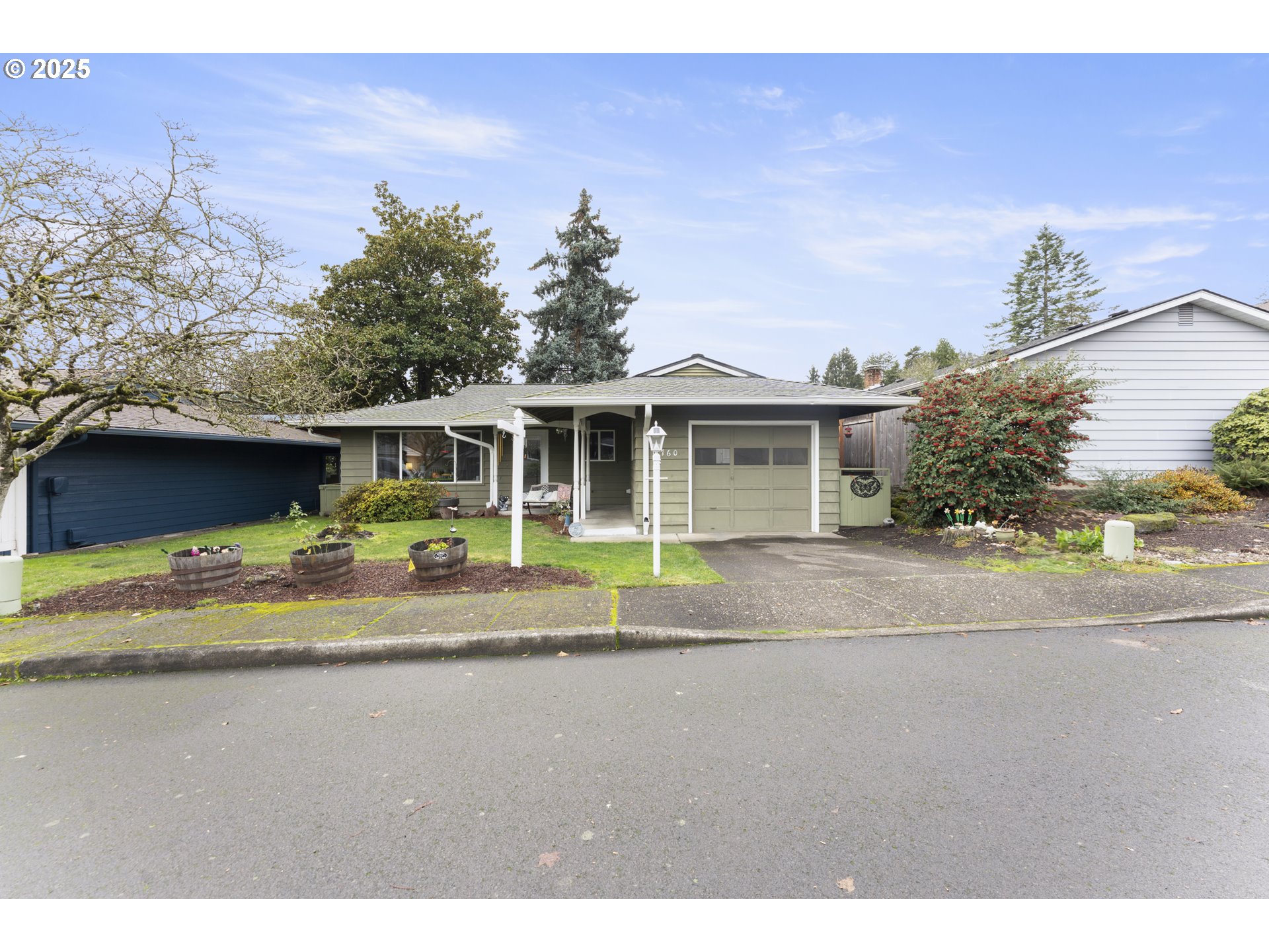 11760 Southwest King George Drive Portland, OR 97224 - Photo 2 of 20