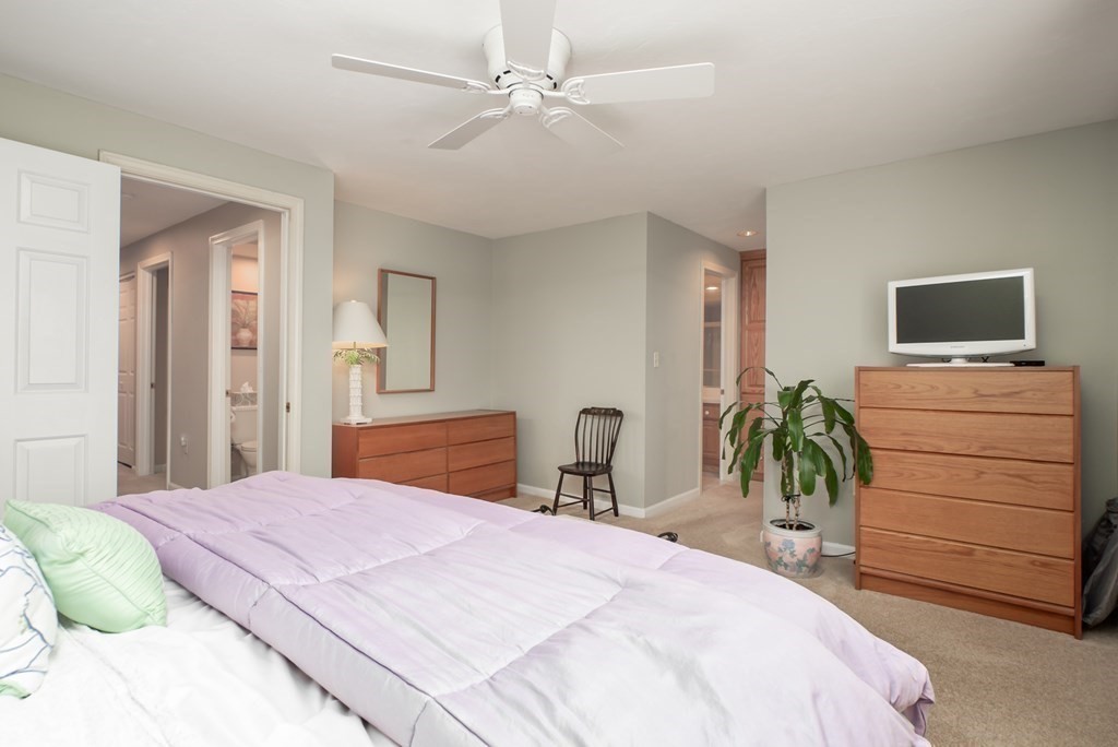 121 Stone Ridge Road, Unit 121 Franklin, MA 02038 - Photo 20 of 34 Gallery Image 20