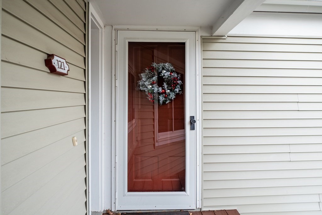 121 Stone Ridge Road, Unit 121 Franklin, MA 02038 - Photo 4 of 34 Gallery Image 4