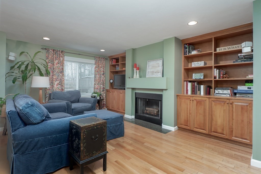 121 Stone Ridge Road, Unit 121 Franklin, MA 02038 - Photo 9 of 34 Gallery Image 9