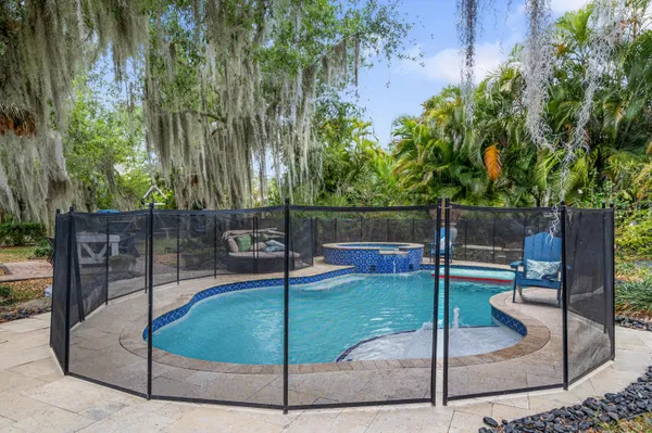 $1,249,999 | 303 Lang Road, Cloud Lake, FL 33406