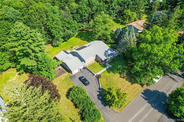 $1,149,000 | 26 Terri Lee Lane, Spring Valley, NY 10977