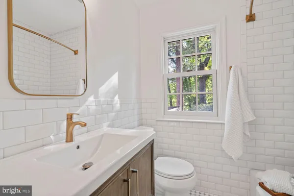 $6,300 | 1616 North Harrison Street, Arlington, VA 22205