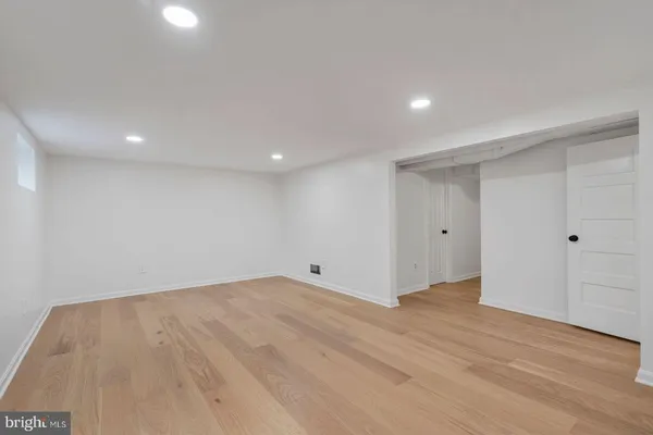 $6,300 | 1616 North Harrison Street, Arlington, VA 22205