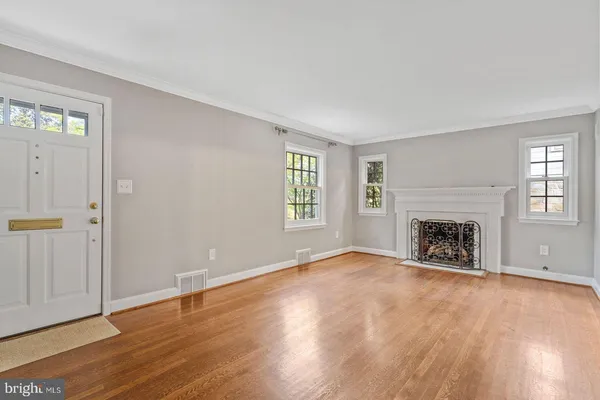 $6,300 | 1616 North Harrison Street, Arlington, VA 22205