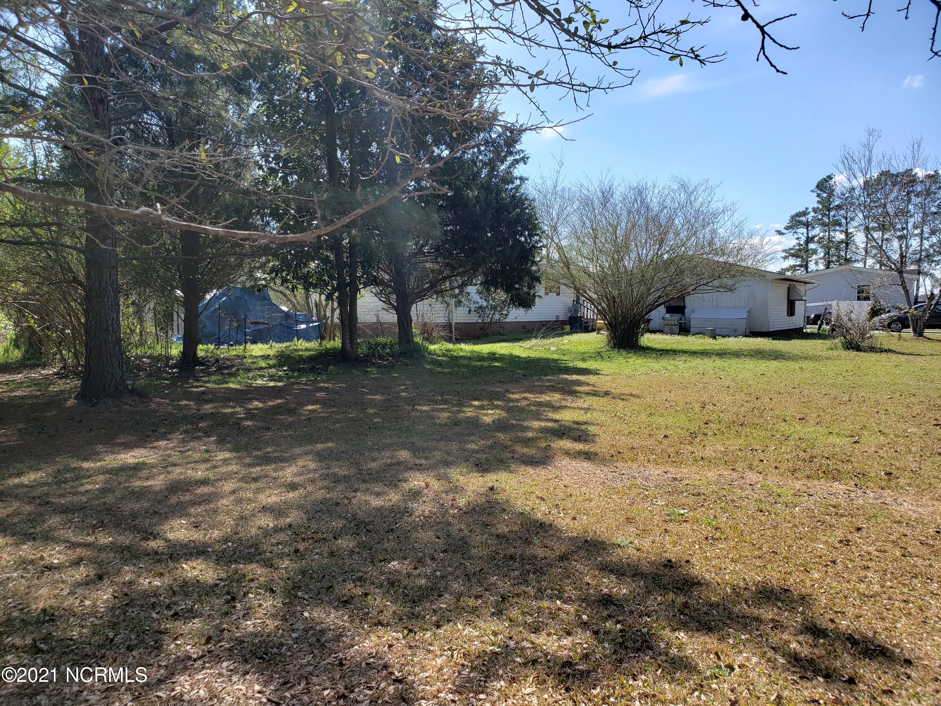 548 Newport Loop Road Newport, NC 28570 - Photo 2 of 20 ext.1
