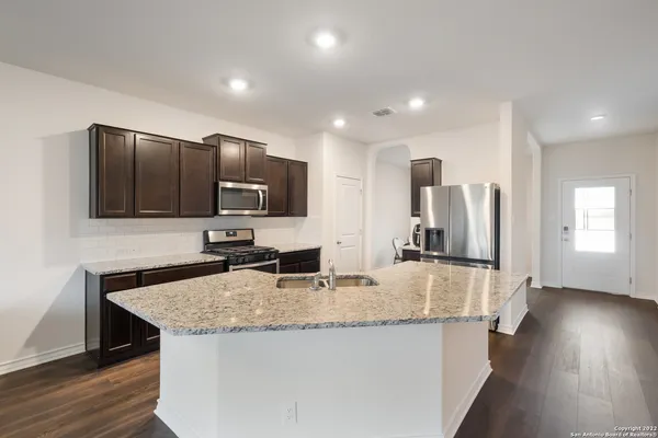 $2,475 | 4202 Laterite Trail, San Antonio, TX 78253