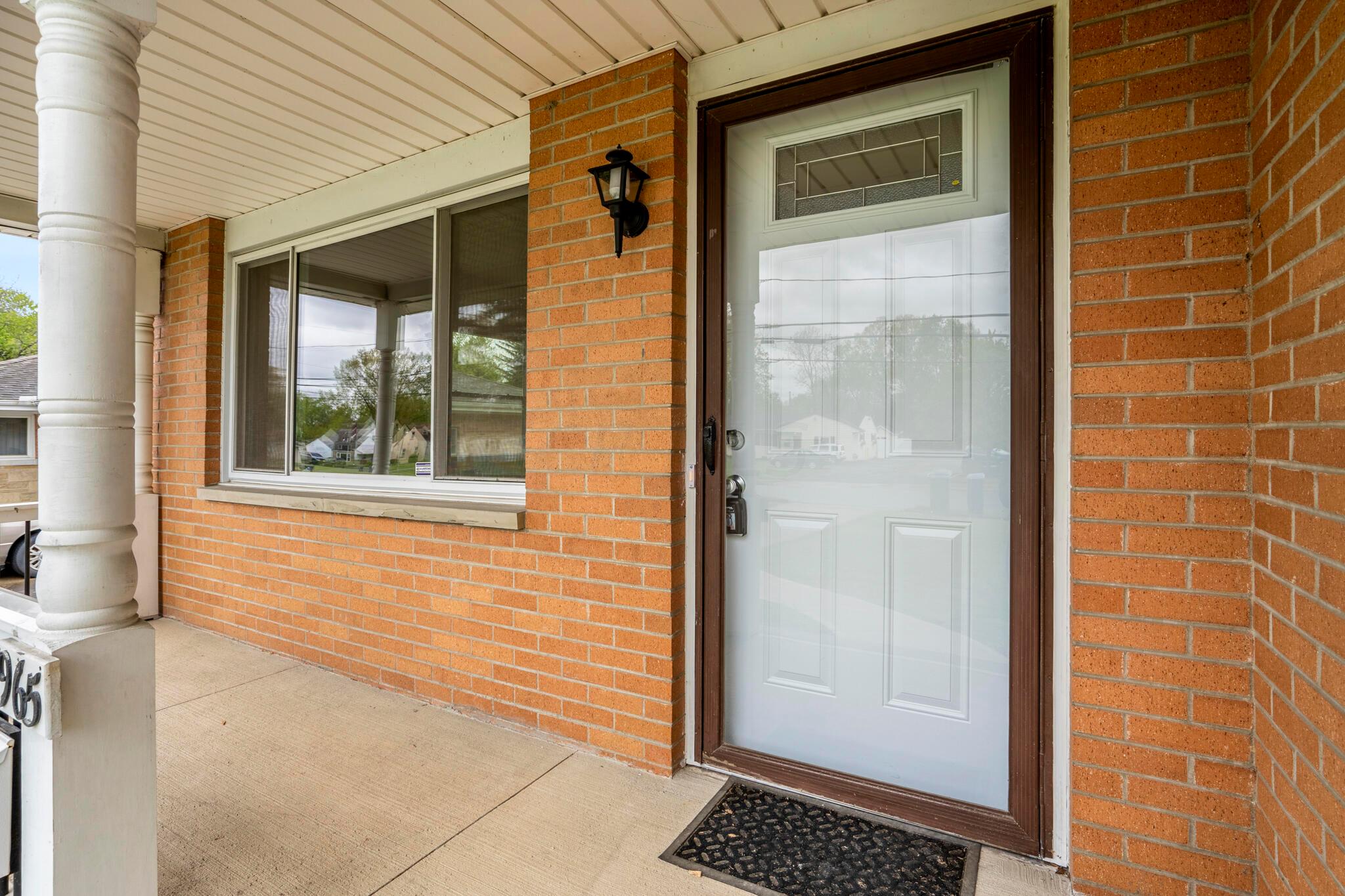 965 Beechwood Road Columbus, OH 43227 - Photo 4 of 32 DSC00593-HDR