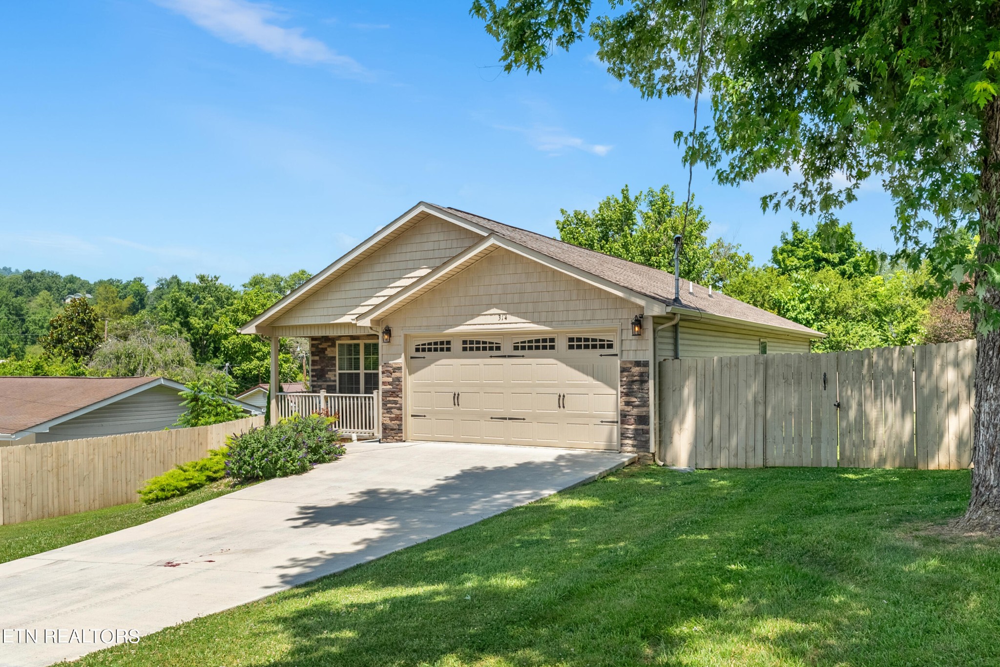 314 Two View Road Sevierville, TN 37863 - Photo 2 of 31 a view of a house with a yard
