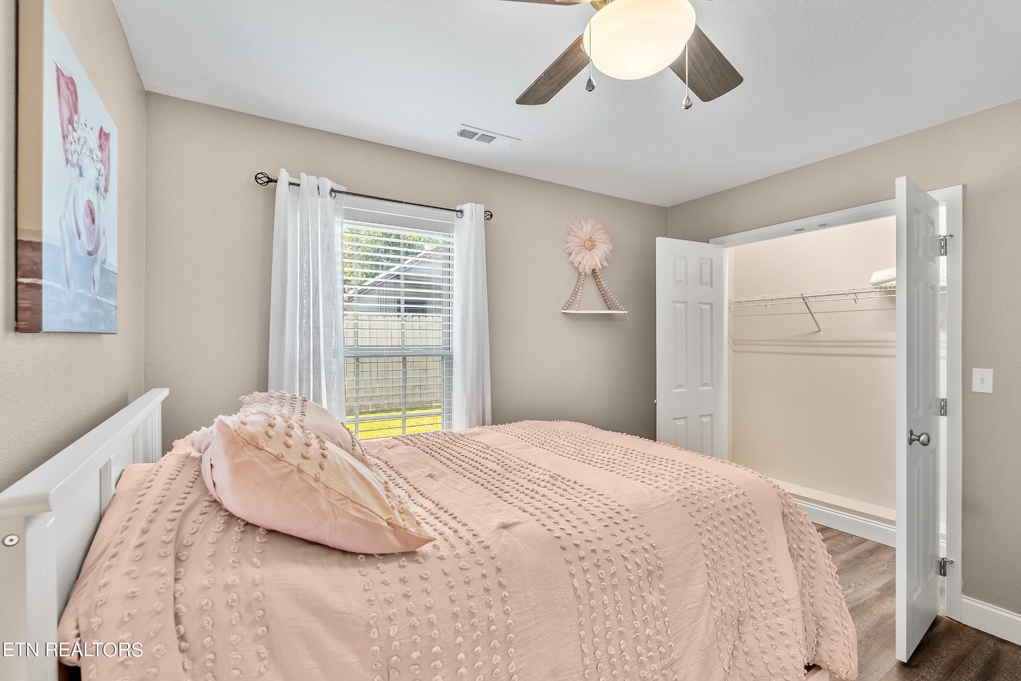 314 Two View Road Sevierville, TN 37863 - Photo 21 of 31 a bedroom with a bed and a window