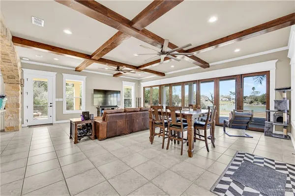 a view of a livingroom with furniture