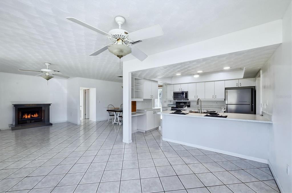270 Southland Road Venice, FL 34293 - Photo 2 of 51 Gallery Image 2