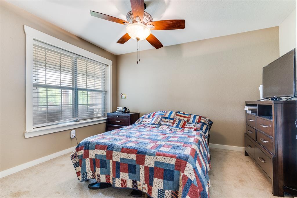 415 Star Shell Road Decatur, TX 76234 - Photo 21 of 39