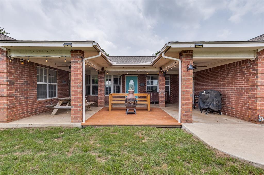415 Star Shell Road Decatur, TX 76234 - Photo 3 of 39