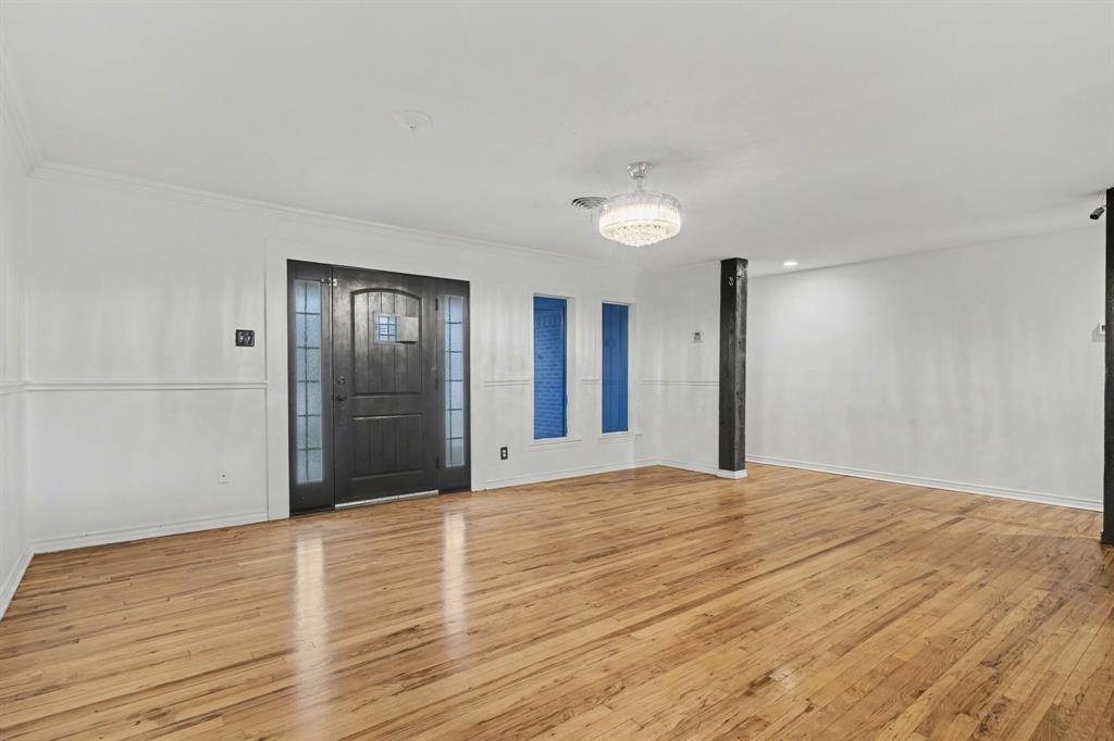 1714 East Union Bower Road Irving, TX 75061 - Photo 7 of 32