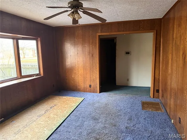 $10,500 | 901 West 7th Street, West Frankfort, IL 62896