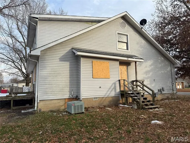 $10,500 | 901 West 7th Street, West Frankfort, IL 62896