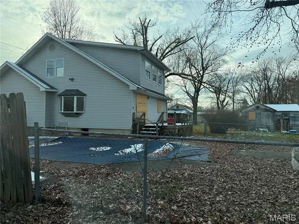 $10,500 | 901 West 7th Street, West Frankfort, IL 62896