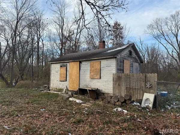 $10,500 | 901 West 7th Street, West Frankfort, IL 62896