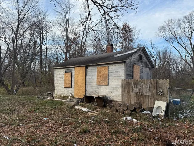 $10,500 | 901 West 7th Street, West Frankfort, IL 62896