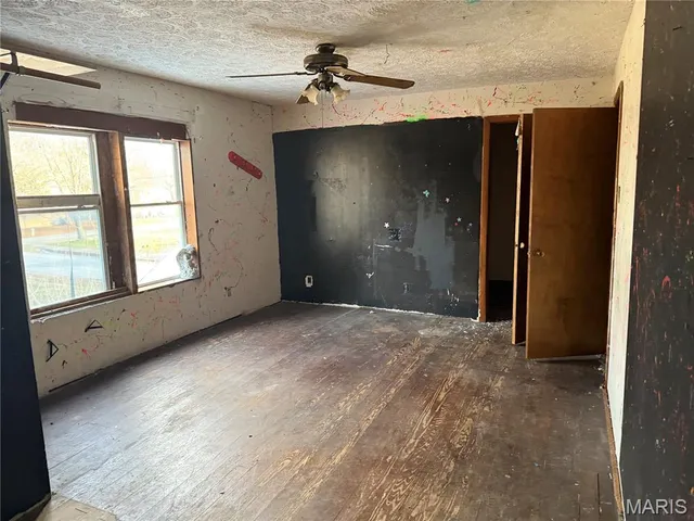 $10,500 | 901 West 7th Street, West Frankfort, IL 62896