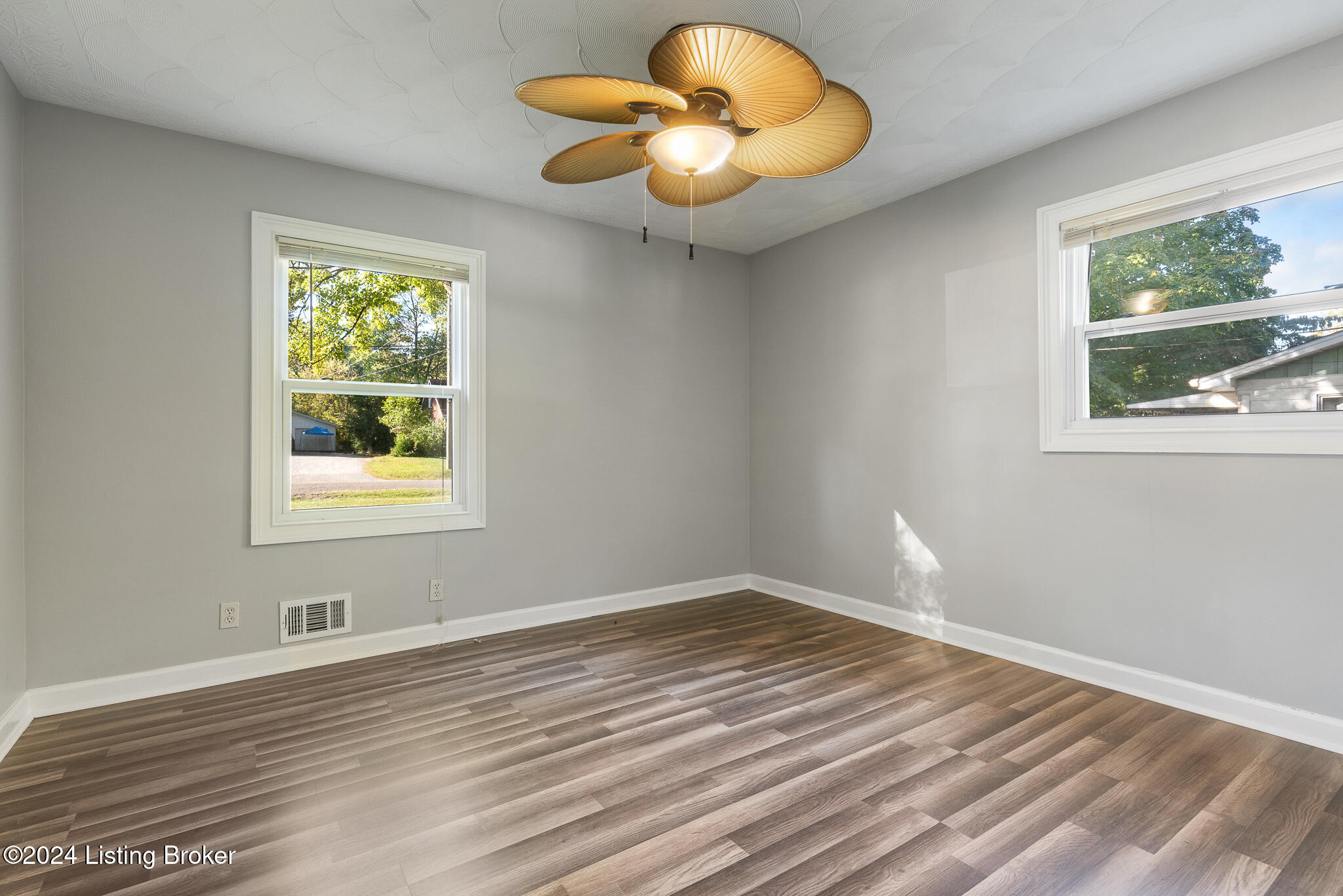 3513 Olive Road Louisville, KY 40219 - Photo 14 of 29 3513 Olive Rd_second visit-10