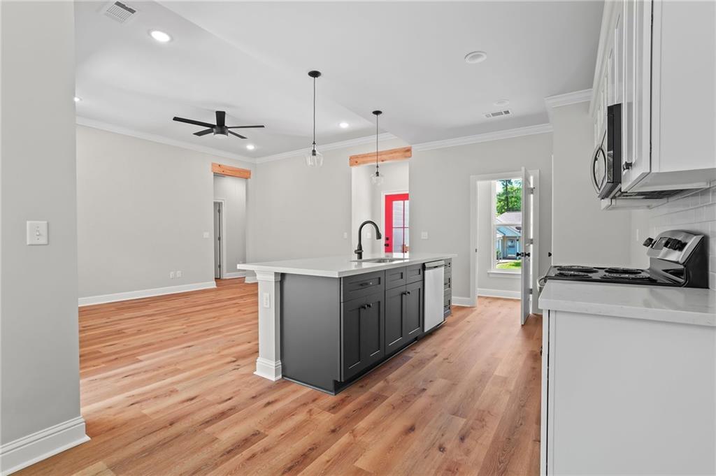 1397 Jasmine Street Mandeville, LA 70448 - Photo 3 of 18