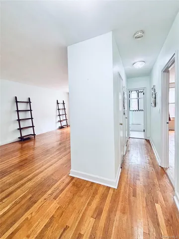 $195,000 | 804 Bronx River Road, Unit 4G, Bronxville, NY 10708